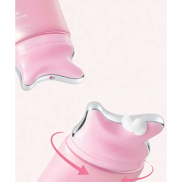نمای نزدیک اپلیکاتور گواشا کرم مدیکیوب مدل PDRN Collagen